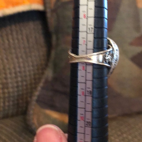 Ring - Picture 4 of 5